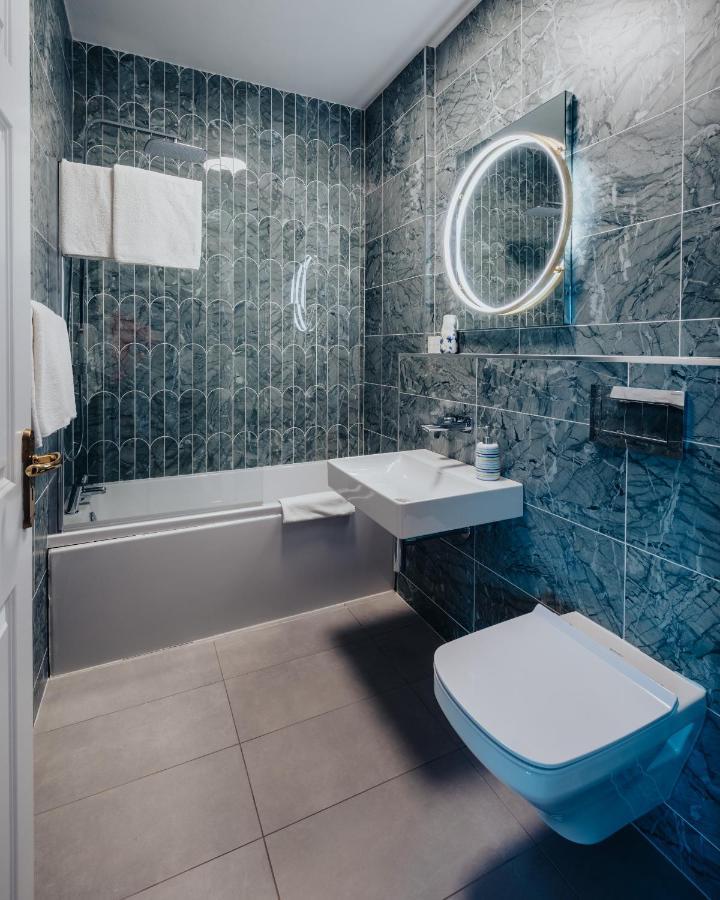 Bay View Hotel Kilkee Bagian luar foto