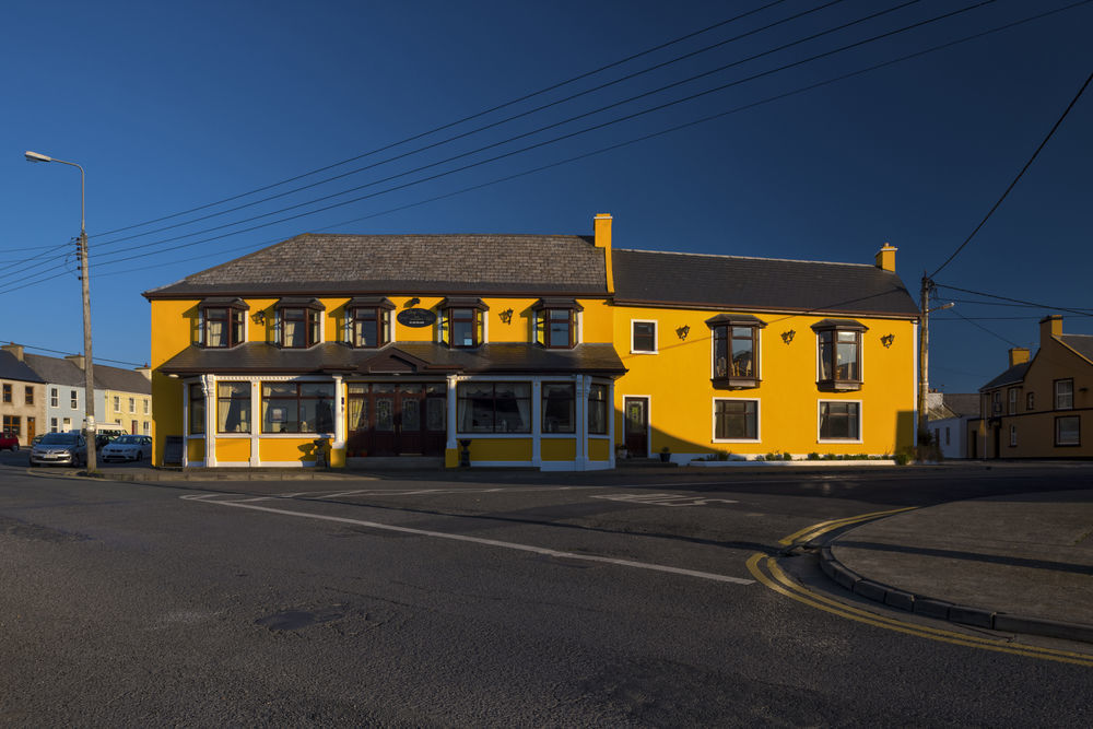 Bay View Hotel Kilkee Bagian luar foto