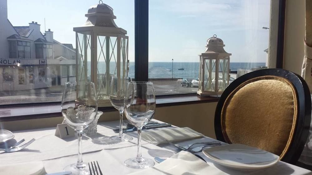 Bay View Hotel Kilkee Bagian luar foto