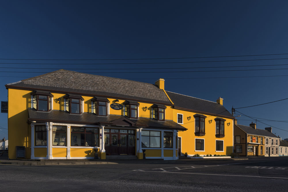 Bay View Hotel Kilkee Bagian luar foto